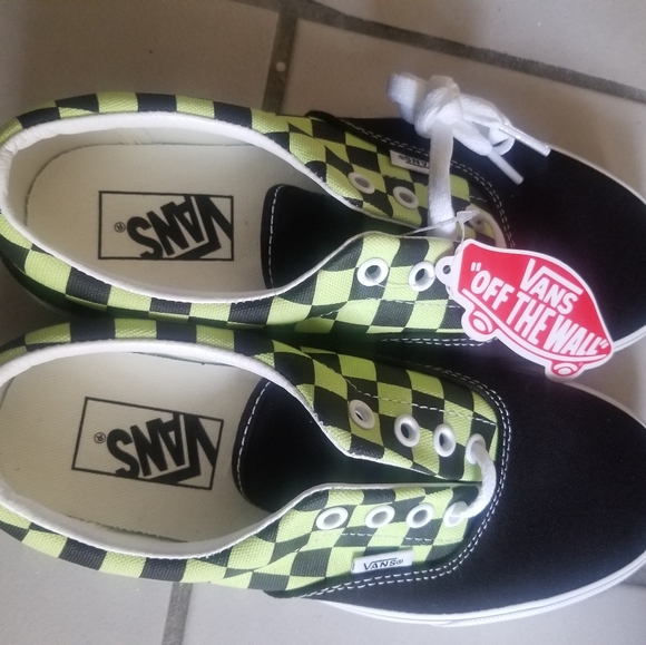 NWT Green & Black Checkered Vans Size 7 Women - Picture 4 of 6